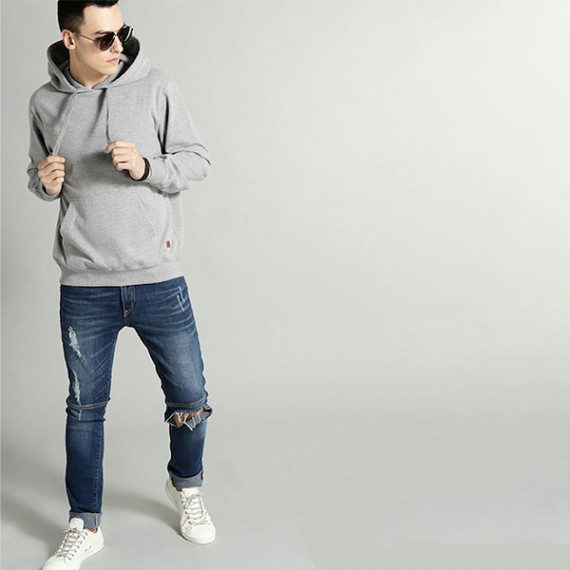 http://13.232.51.72/products/the-lifestyle-co-men-grey-melange-solid-hooded-sweatshirt