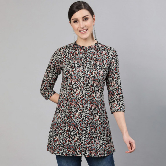 http://13.232.51.72/products/women-black-maroon-abstract-printed-tunic