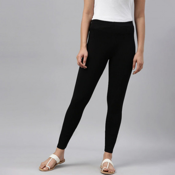 http://13.232.51.72/products/women-black-solid-ankle-length-leggings