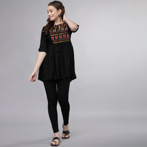 http://13.232.51.72/products/women-black-solid-tunic