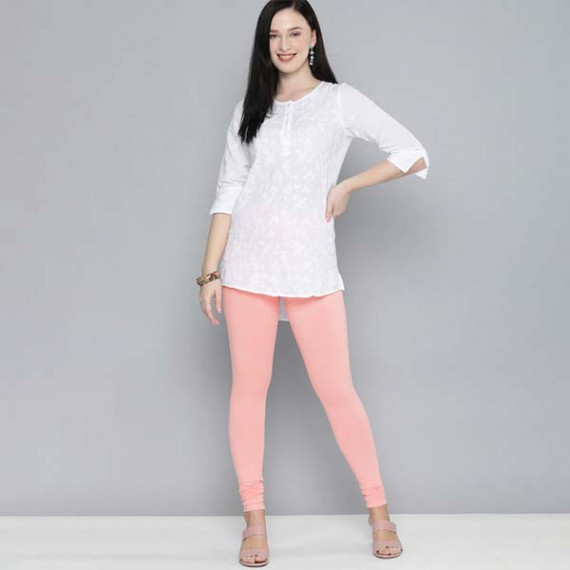 http://13.232.51.72/products/women-pink-solid-leggings