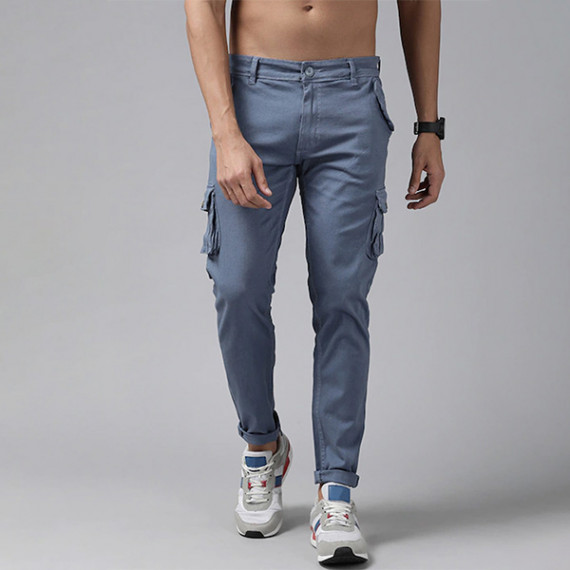 http://13.232.51.72/products/men-blue-solid-cargo-trousers