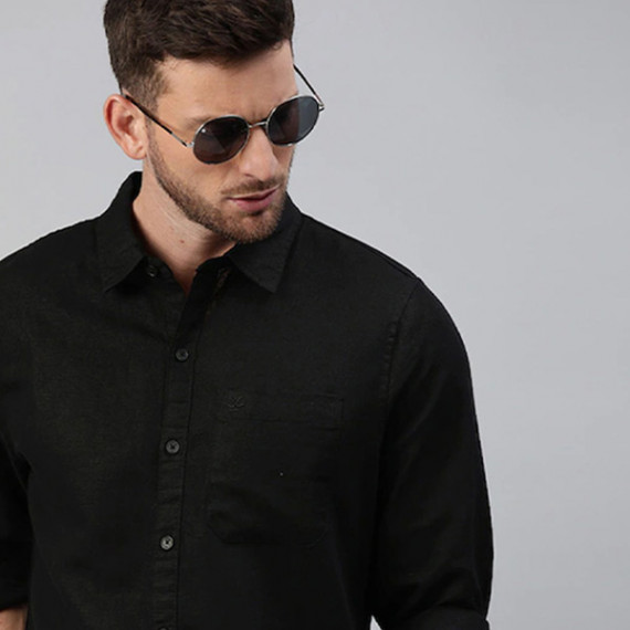 http://13.232.51.72/products/men-black-slim-fit-cotton-casual-shirt