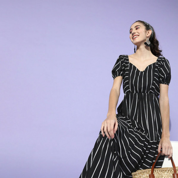 http://13.232.51.72/products/black-white-striped-crepe-maxi-dress