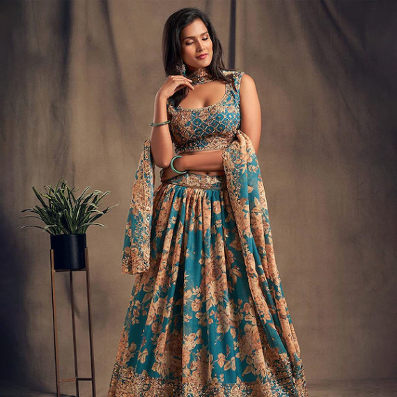 http://13.232.51.72/products/blue-beige-printed-semi-stitched-lehenga-unstitched-blouse-with-dupatta